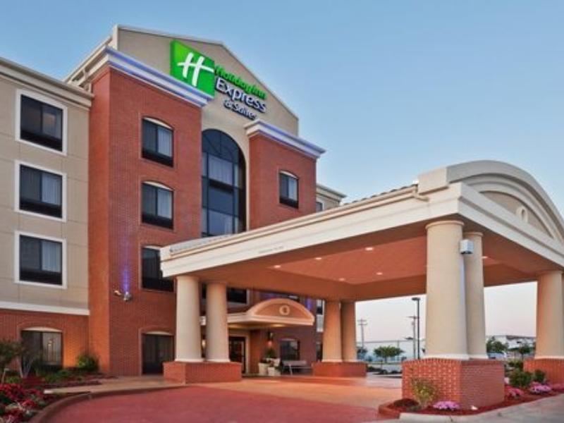 Hotel Express By Ihg Tomball