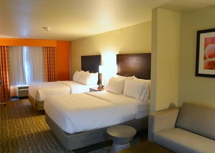 Holiday Inn Express Tomball By Ihg