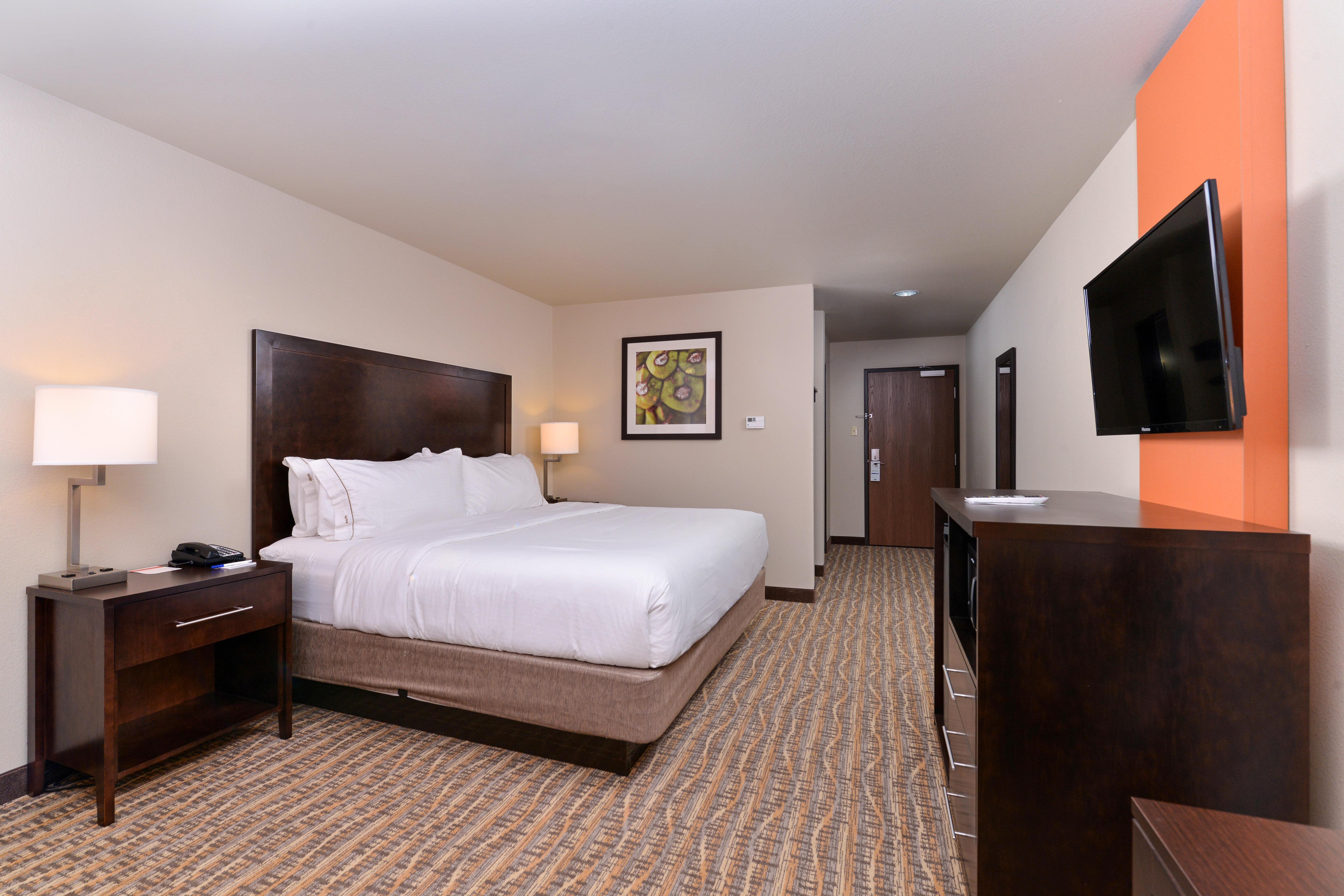 Express By Ihg Hotel 3*