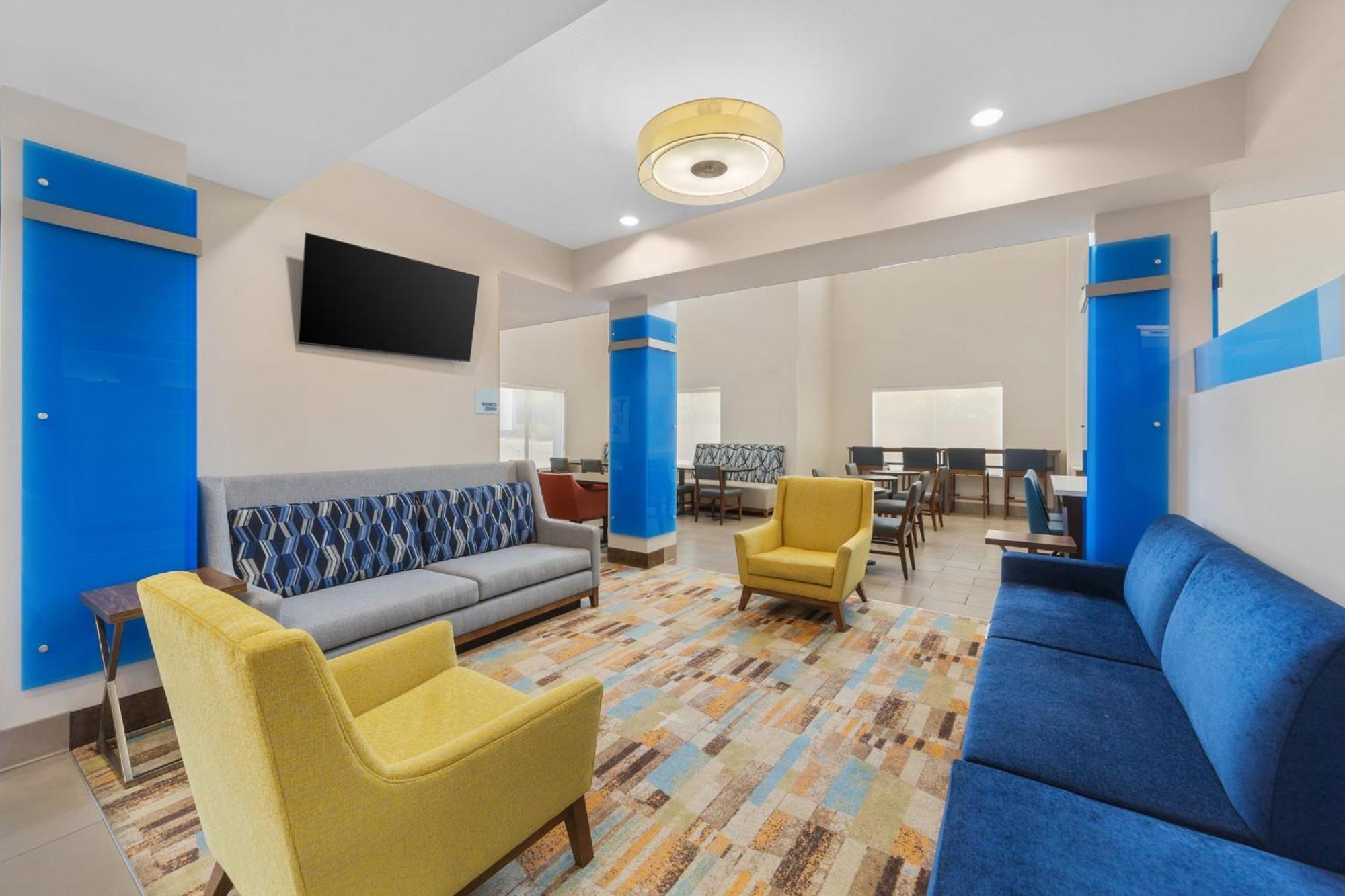 Hotel Express By Ihg Tomball