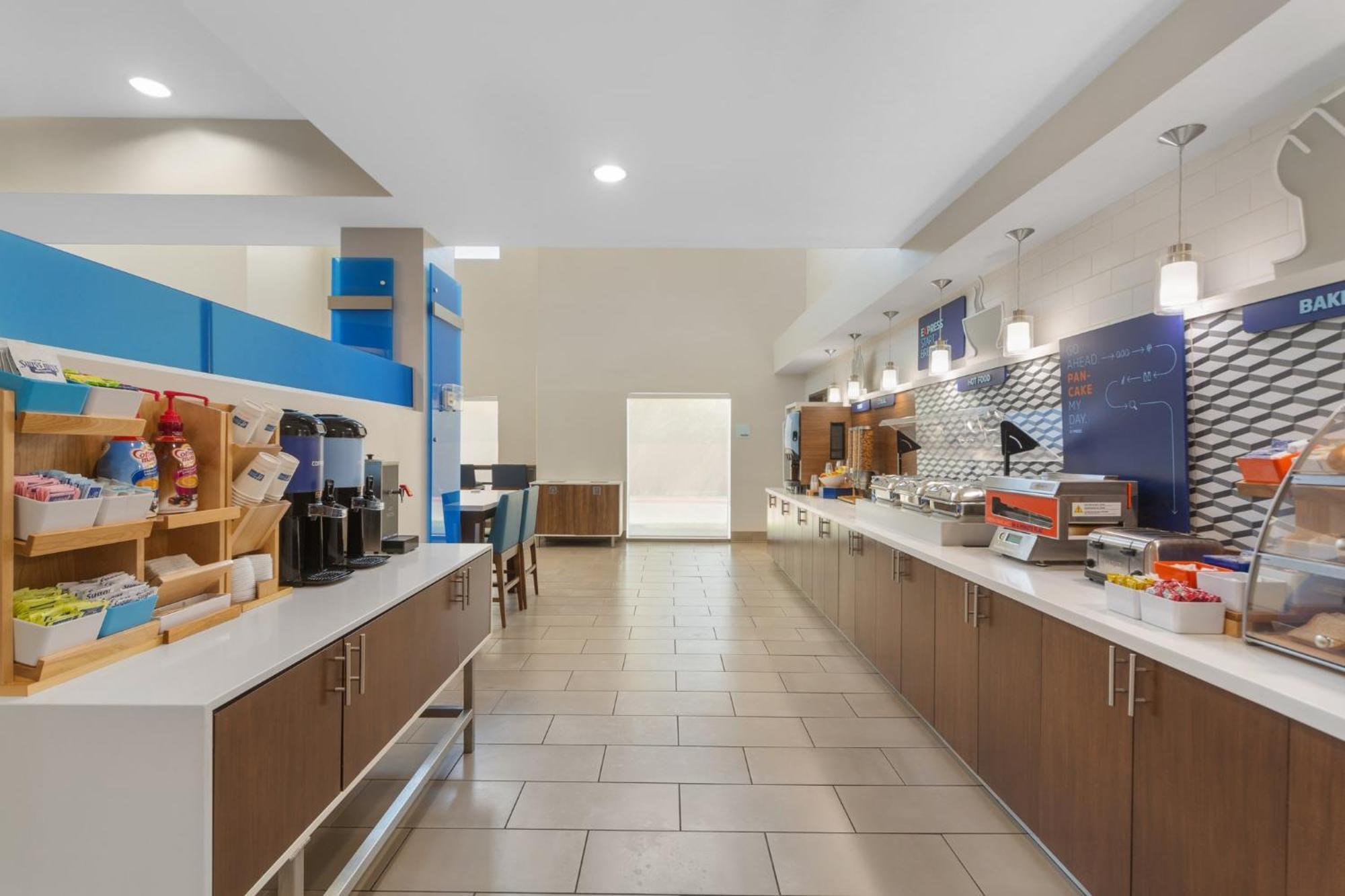 Express By Ihg 3* Tomball