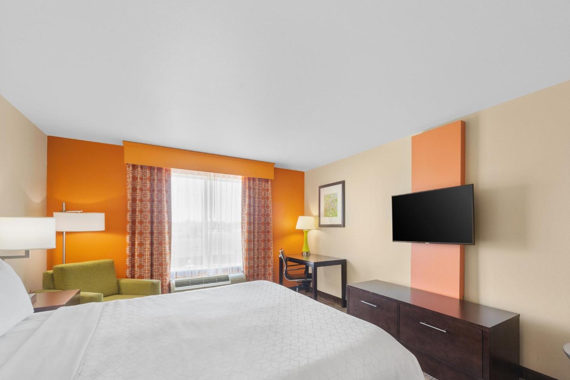 Express By Ihg Hotel Tomball