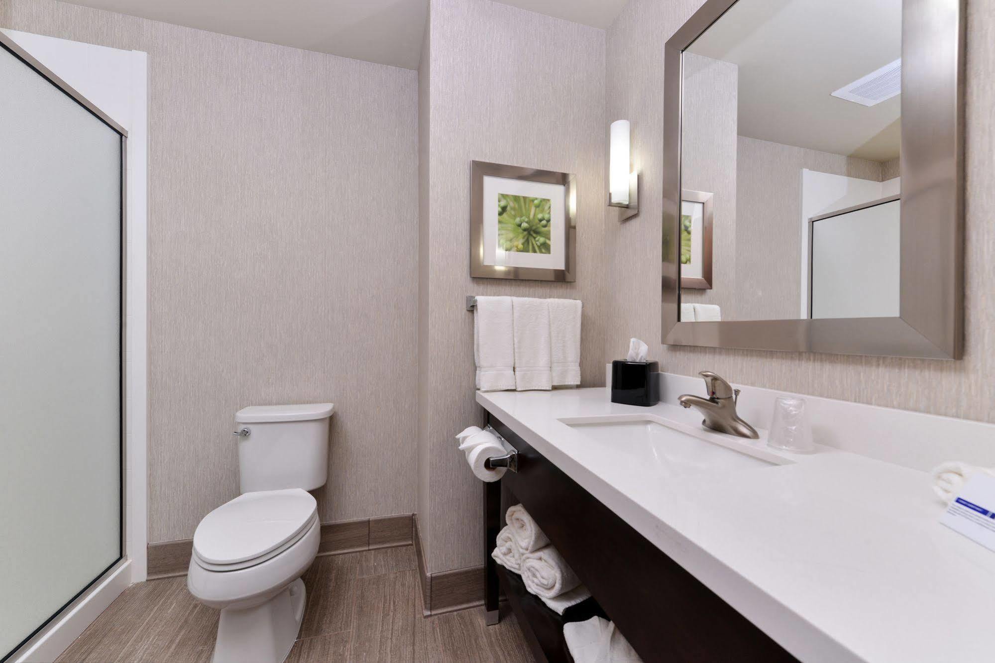 Hotel Express By Ihg